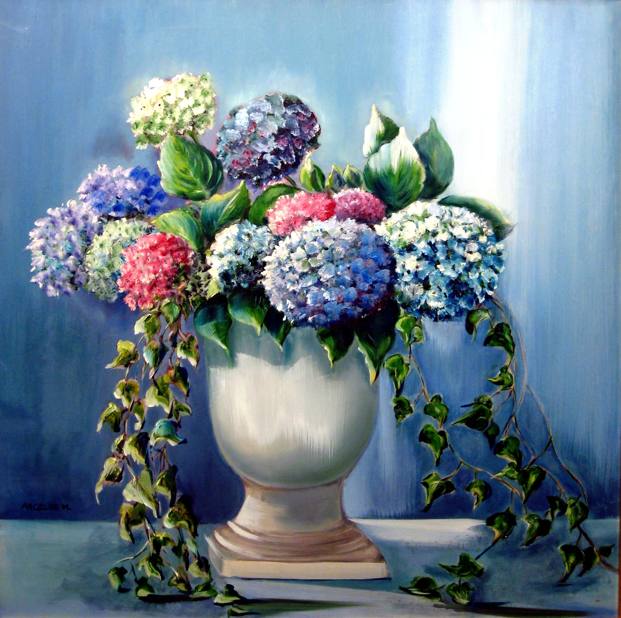 Hortensias au vase blanc