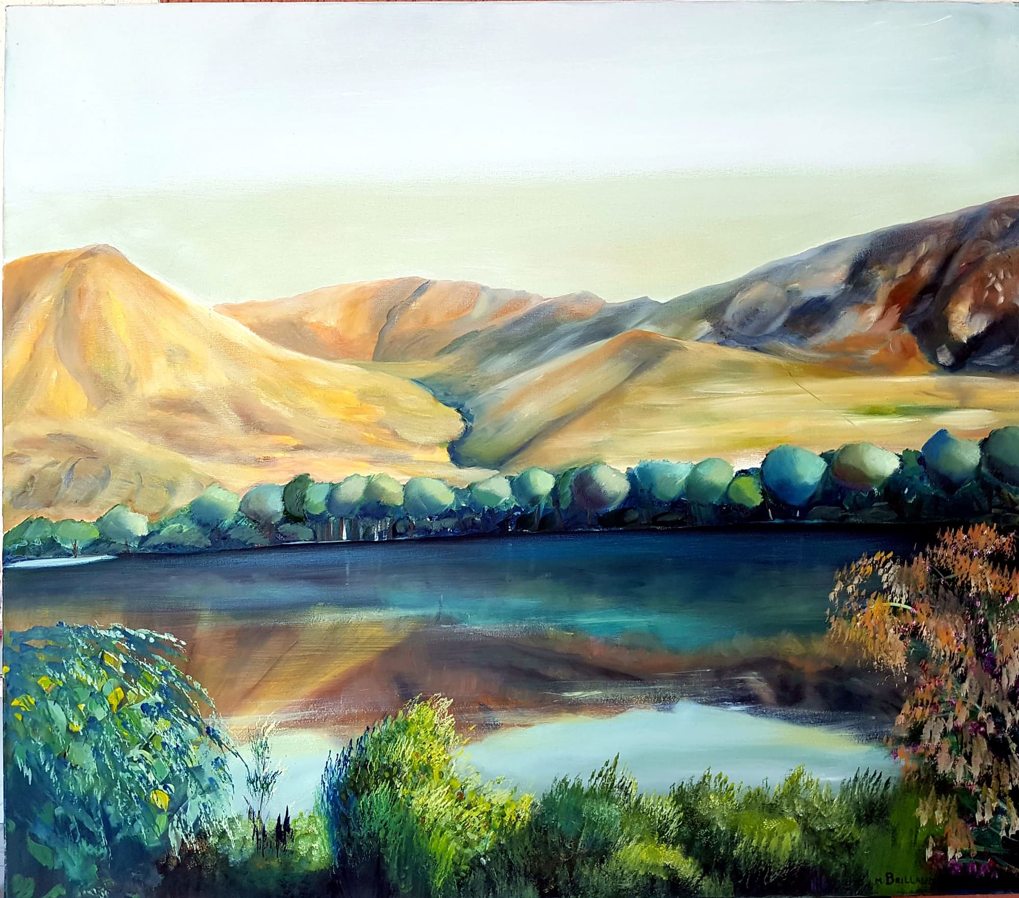 Le lac entre les collines